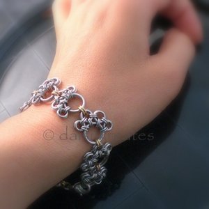 Paw Prints Chainmaille Bracelet with Mixed Metals