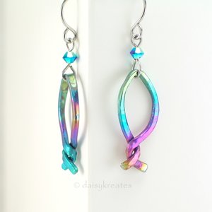 ainbow Fish Earrings in Multi Color Anodized Niobium