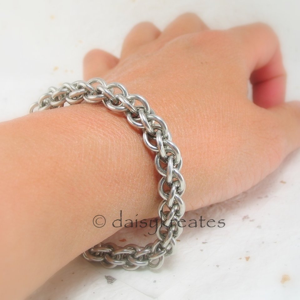 JPL3 bracelet's rope-like profile fits easily on wrist