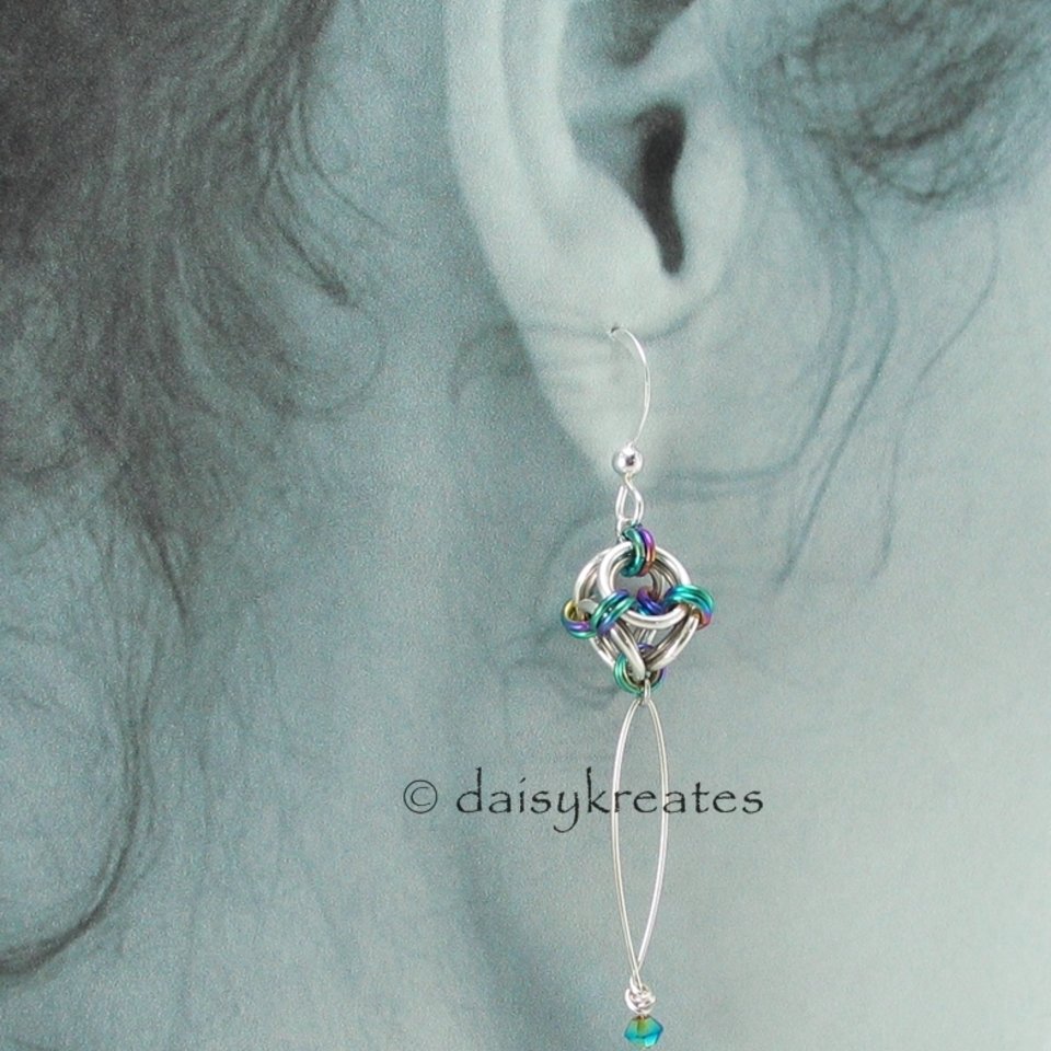 The earrings sit close to the ear lopes, are comfortable for long wear
