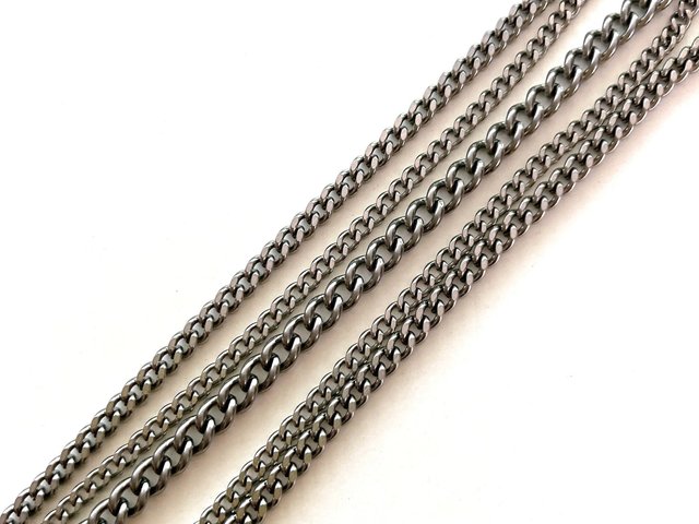 Stainless Steel Single Strand Necklace in 3.8mm Width Curb Chain